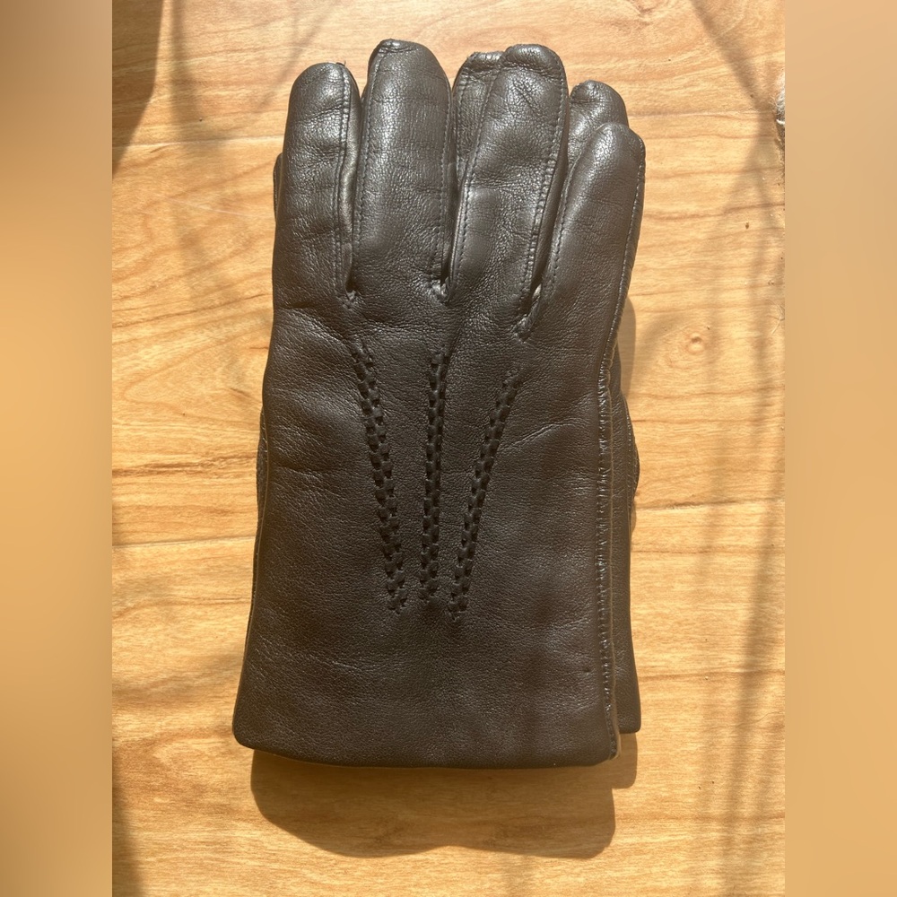 Saks Fifth Avenue Black Leather Gloves